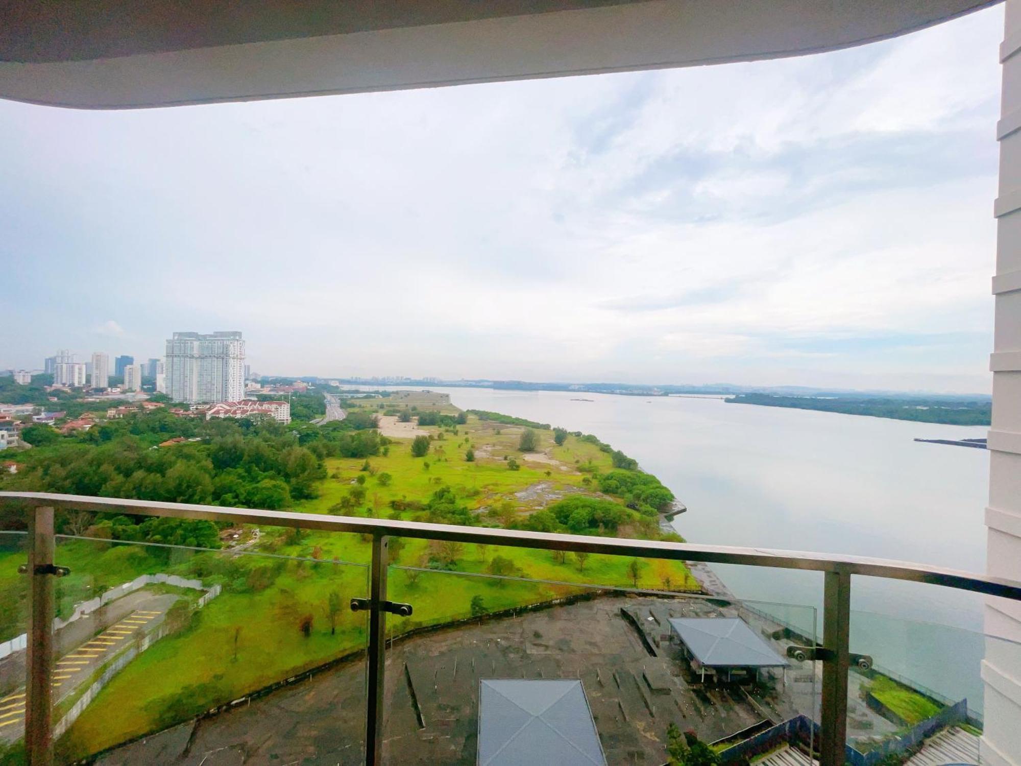 Monic Staycation #Country Garden Danga Bay Johor Bahru Exterior foto